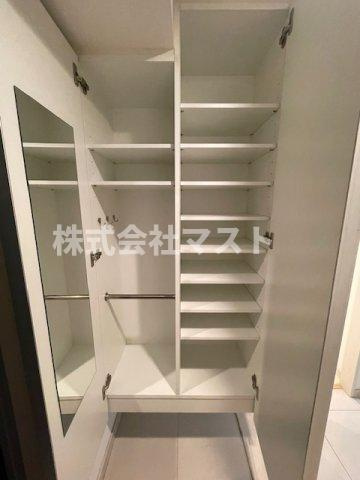 シティライフ本町西ラブニールの収納