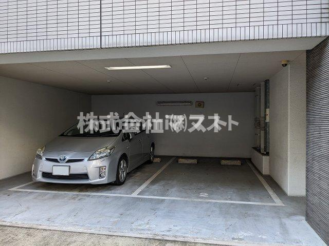 シティライフ本町西ラブニールの駐車場