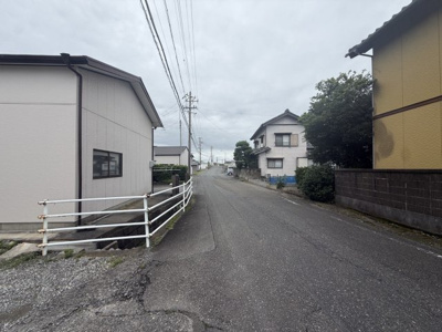 【前面道路含む現地写真】 | 牧之原市片浜 ミサワホーム３階建 3LDK