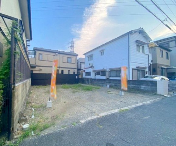 寺本5丁目の前面道路含む現地写真|【池尻南口】バス停　徒歩8分