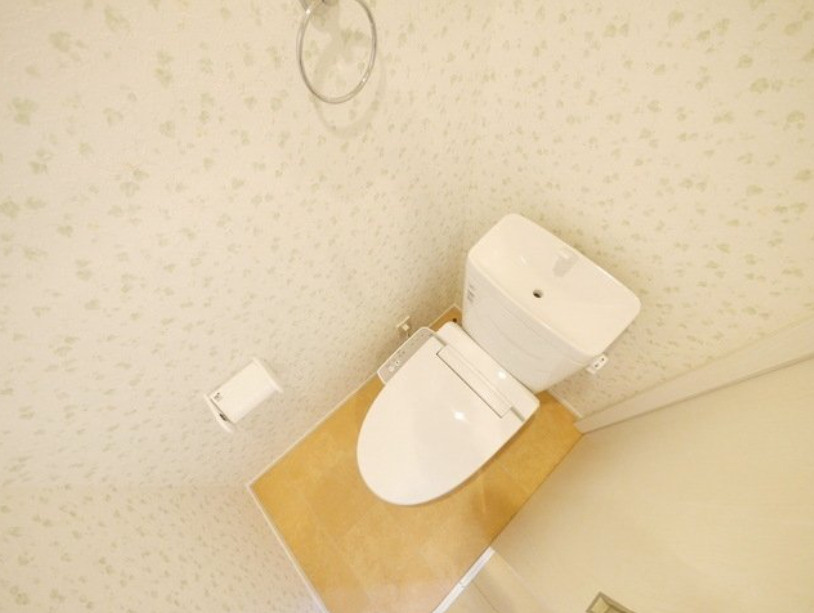 草加市氷川町のアパートのトイレ
