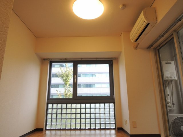オリーブ白山の寝室