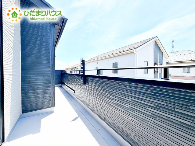 【バルコニー】 | 水戸市西原1丁目3期　新築戸建 | 日当たりの良いバルコニーではお布団もふかふかに乾かせます