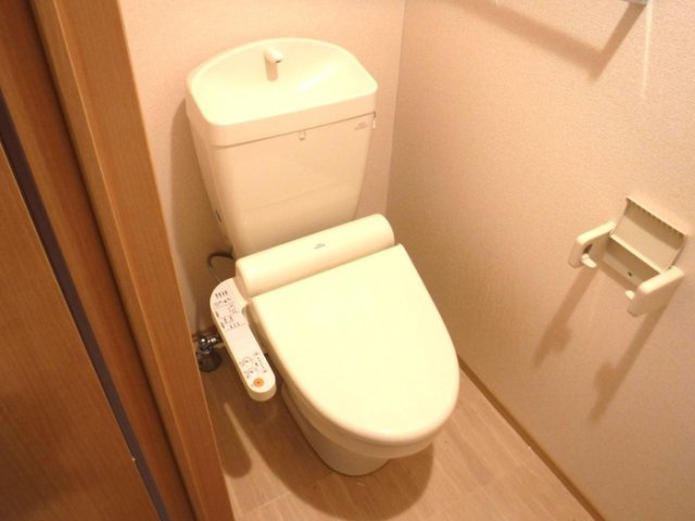 キャトルセゾン杉のトイレ