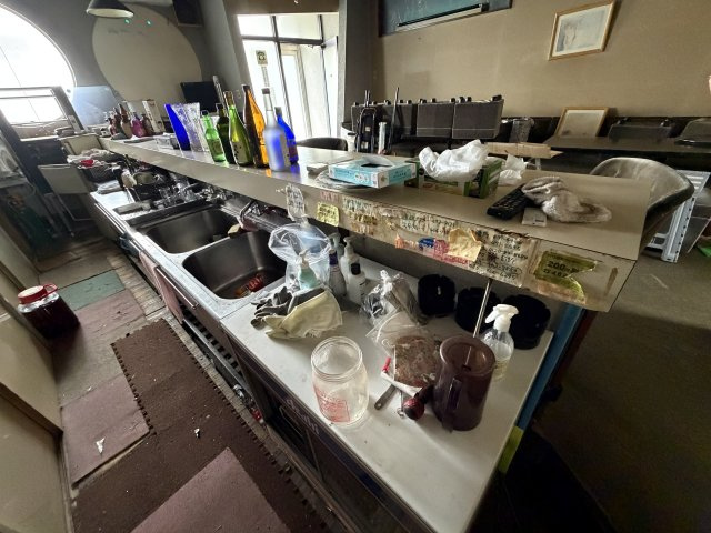 早出町連棟式貸店舗の内装