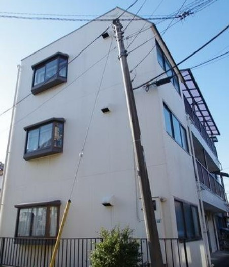 川崎市多摩区菅馬場１丁目の賃貸マンションの外観