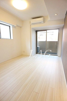 【居間・リビング】 | コンシェリア三田〈ＴＯＫＹＯ　ＰＲＥＭＩＵＭ〉 | 洋室のお部屋です。