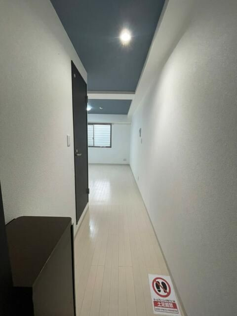 レガーロ石川町の玄関