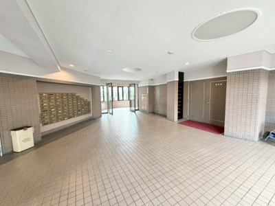 【ロビー】 | ライオンズガーデン浜寺 | コノミヤ浜寺石津店まで徒歩８分！毎日のお買い物に便利ですね！