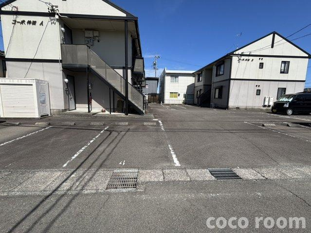 コーポ仲田Aの駐車場