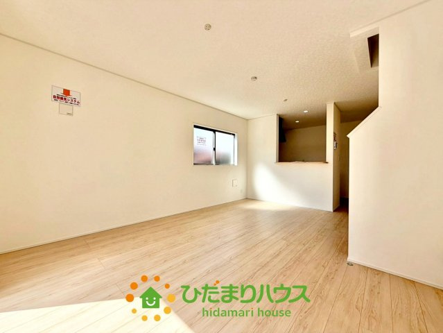 蓮田市緑町第4　新築一戸建て　クレイドルガーデンの居間・リビング