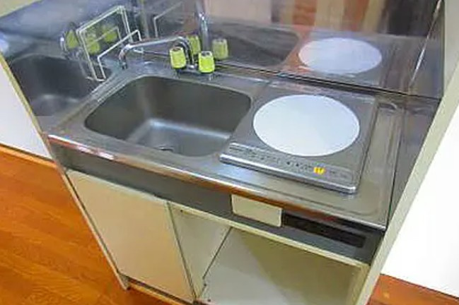 江戸川区鹿骨２丁目のアパートのキッチン