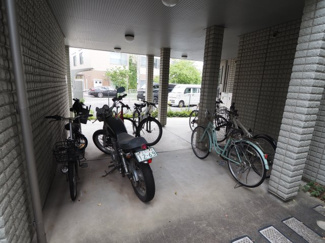 【その他共用部分】 | 屋根のある駐輪場