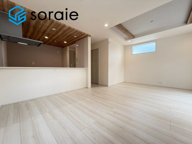 川越市小仙波町2丁目　全1棟　新築戸建　の居間・リビング|7月24日撮影