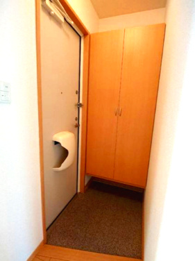 【玄関】 | パサージュ | ※反転タイプのお部屋の写真