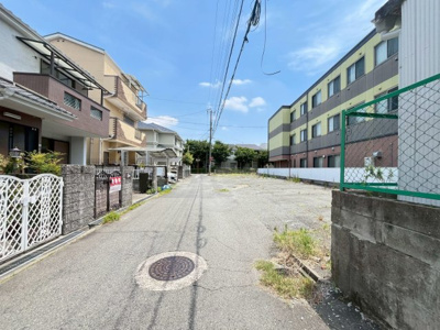 【周辺】 | 豊中市上津島2丁目中古戸建 | 現在ご返済中のカーローン・カードローン・教育ローンなどを住宅ローンに一本化したり、家具家電購入費用・引越し費用を住宅ローンと組み合わせるなど、お客さまにメリットの多い住宅ローンのご提案が可能です。