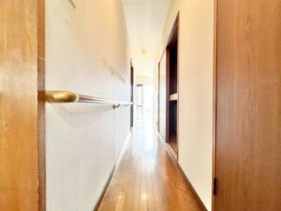 【内装】 | 豊中市上津島2丁目中古戸建 | サイトに掲載されていない箇所の写真、撮影してお届けさせて頂きます！気になる物件で、見たい部分の画像が無い場合は、弊社スタッフまでご連絡下さいませ。お客様の気になる箇所を、カメラにて撮影して参ります！