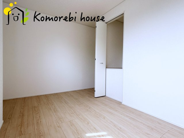 蓮田市緑町　第4　新築一戸建て　クレイドルガーデン　01の洋室|26.10.6