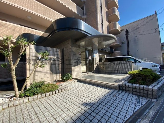 マンショングランメールのエントランス|綺麗なエントランスです