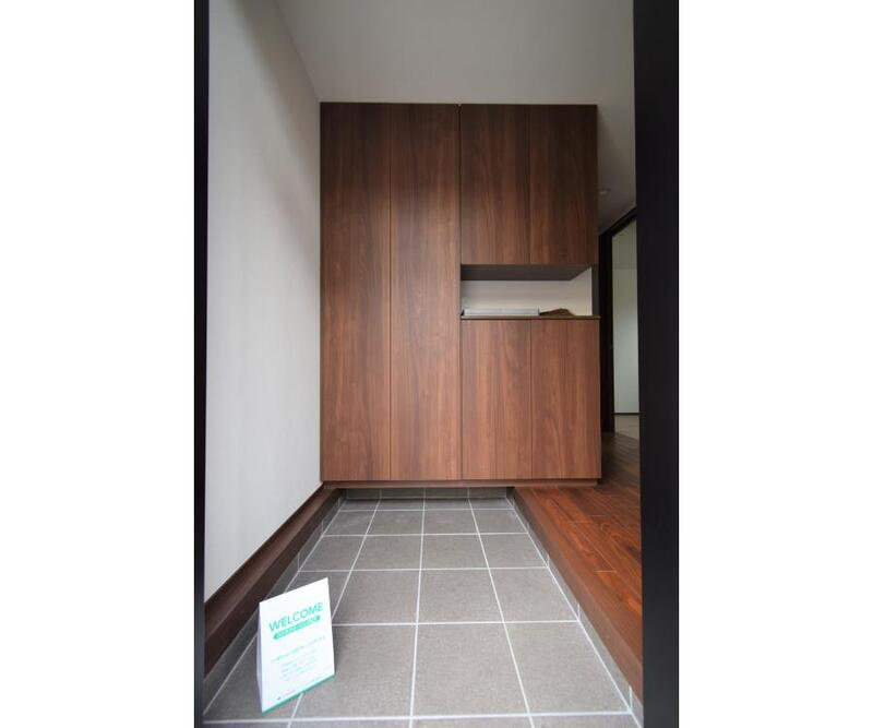 世田谷区宮坂１丁目の一戸建ての玄関