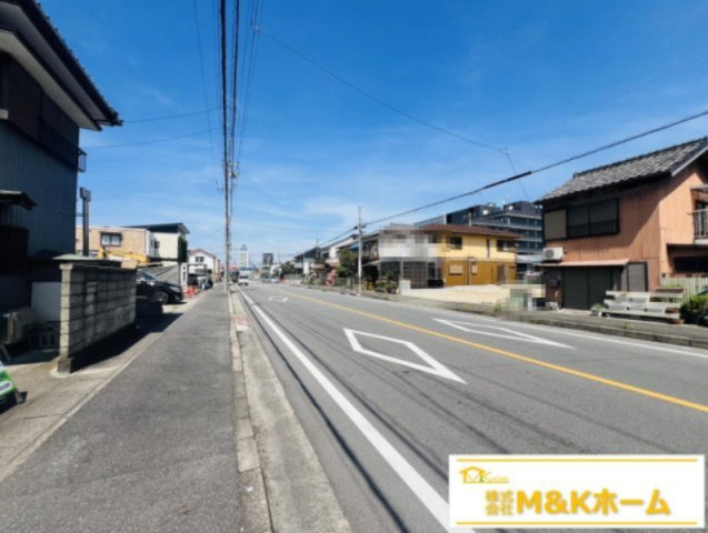 半田市東洋町2丁目　全1棟の前面道路含む現地写真|R8.7.15撮影　二方道路♪