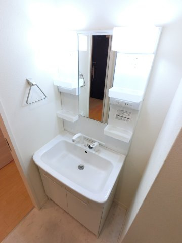 グラシア津田沼Ⅱの独立洗面台