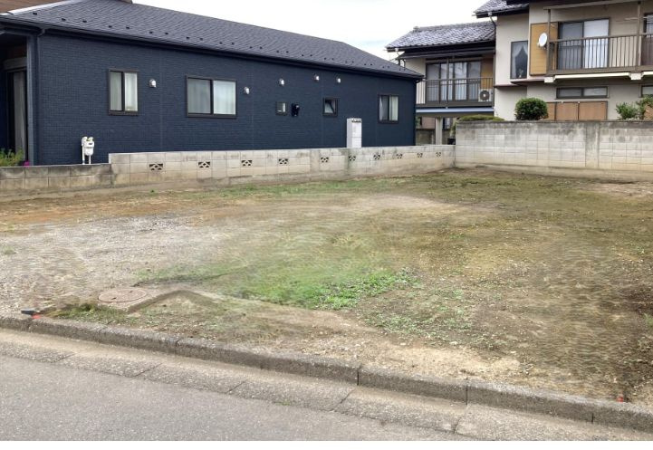 ブルーミングガーデン前橋市下新田町　１号棟の省エネ性能ラベル|ZEH水準の省エネ性能（BELS星3）・断熱等級５取得。
高断熱で夏涼しく、冬暖かく、光熱費にも配慮した快適な住まいです。
