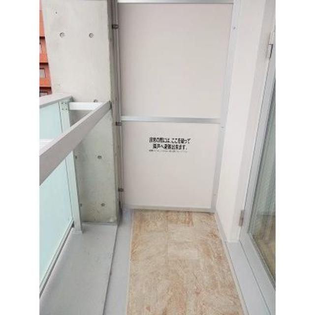 アーバネックス横濱馬車道のバルコニー