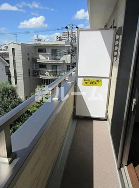 練馬区豊玉上１丁目のアパートのバルコニー