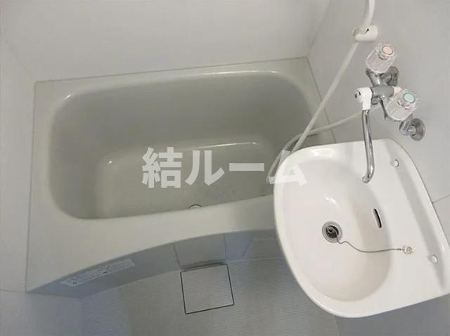 練馬区豊玉上１丁目のアパートの浴室