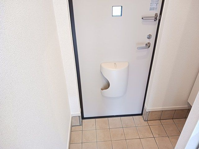 ウイングＫ　Ⅴの玄関