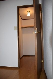 コーポ鏡の収納|収納があります