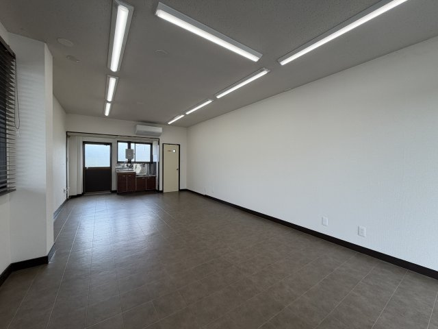 高林5丁目事務所の内装