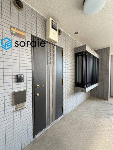 ライオンズプラザ西所沢　中古マンション　3階の玄関|7/23　撮影