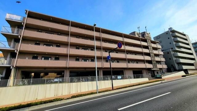 ブライトウエスト江田の外観