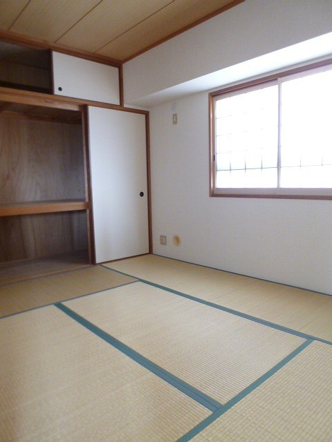 トーカンマンション六本松　１００３号室の和室