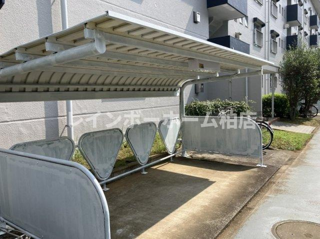 特典：仲介手数料が無料です!!の駐車場|駐車場があるので、車を買う予定の方も安心です