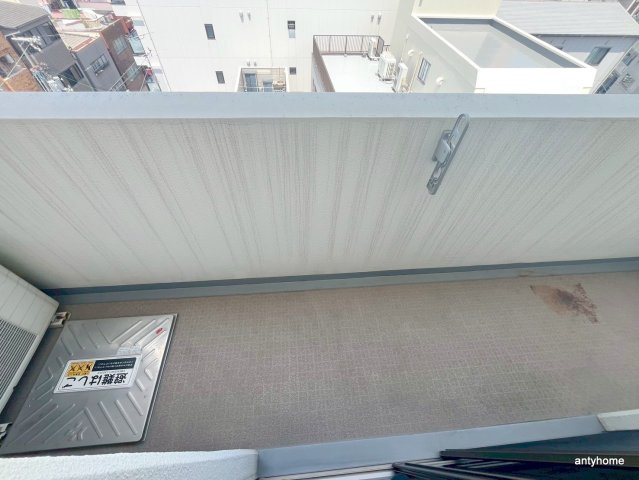 エルミタージュ難波南3　仲介手数料無料のバルコニー