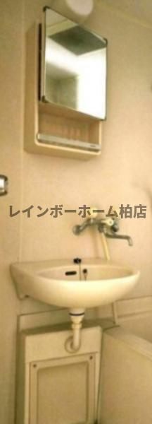 【仲介手数料：50％OFF】対象物件！の洗面所|明るい洗面所です