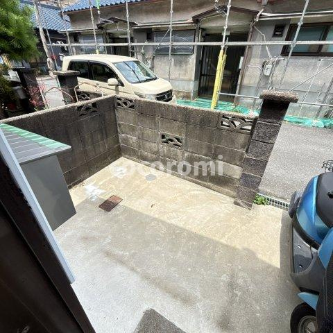 寝屋川市豊里町貸家のエントランス