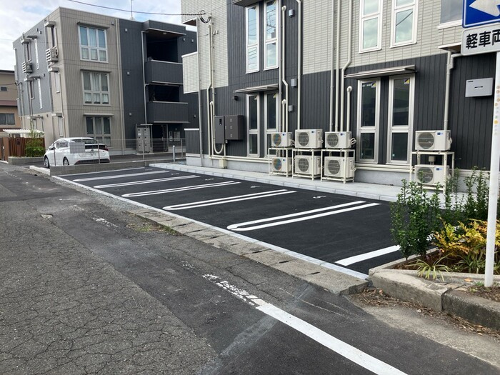 TORISIAの駐車場
