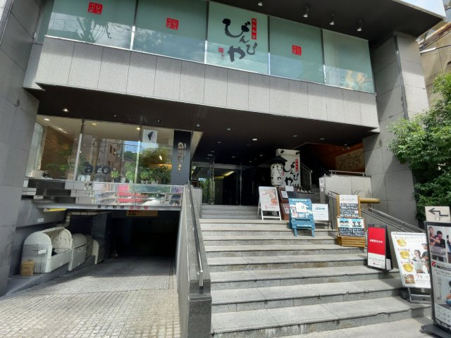  | 米澤ビル第5江坂 | エントランス前