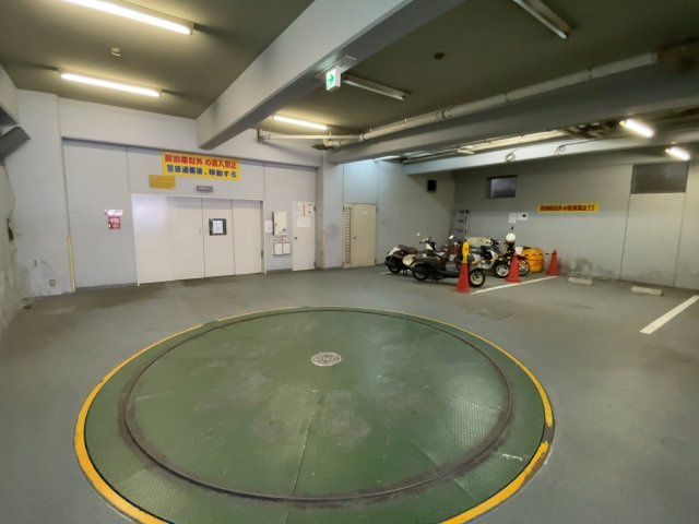 【駐車場】 | 米澤ビル第5江坂 | 機械式駐車場・駐輪場