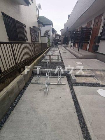 リーブルファイン船橋芝山の駐車場