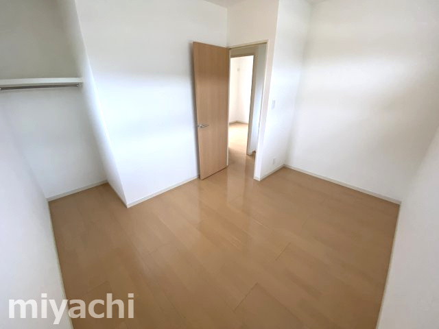 フィットセル城西の洋室
