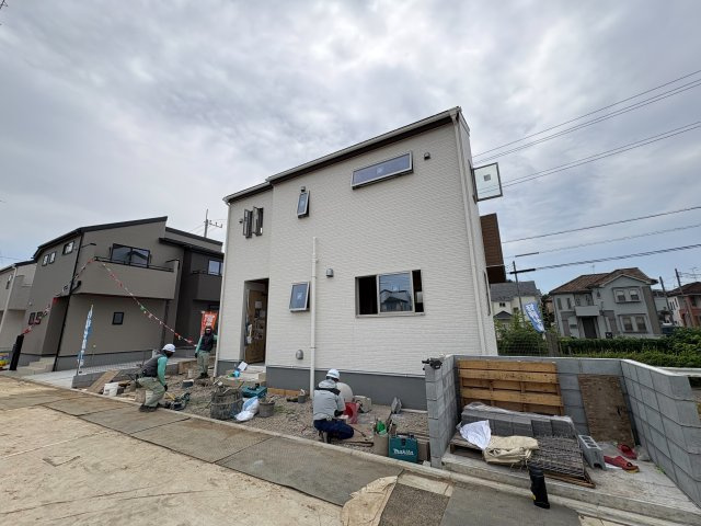 【仲介手数料半額】Livele Garden.S 川越中台　新築戸建全13棟の前面道路含む現地写真