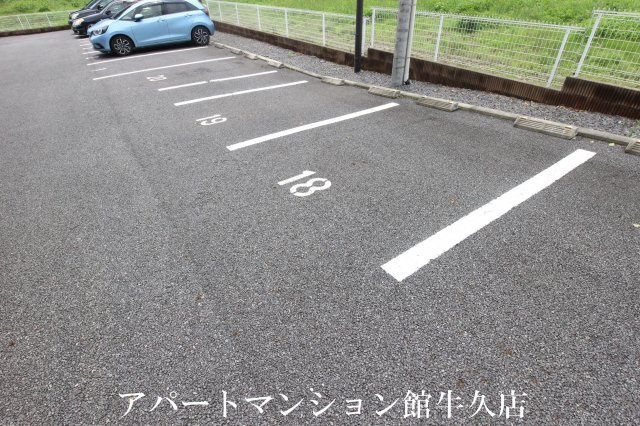 パサニアテラスの駐車場