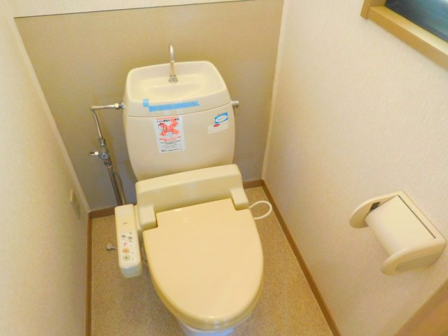 高槻市上土室１丁目のアパートのトイレ