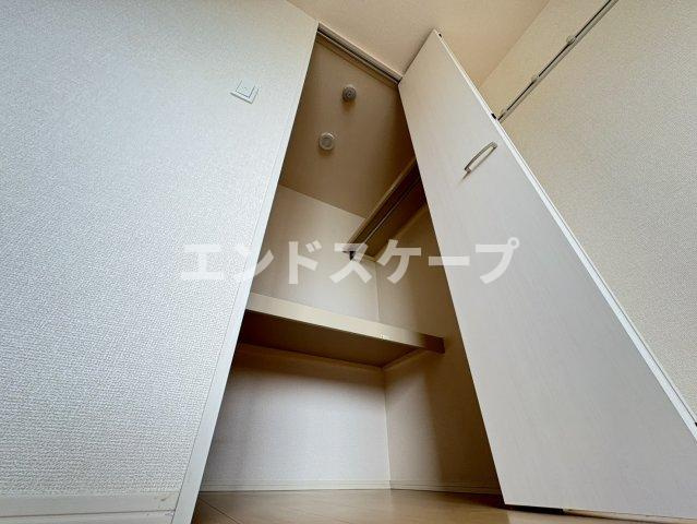 サンライトレジデンス駒形の収納|高崎、前橋、伊勢崎エリアのお部屋探しはエンドスケープまで！お客様の理想お聞かせ下さい♪