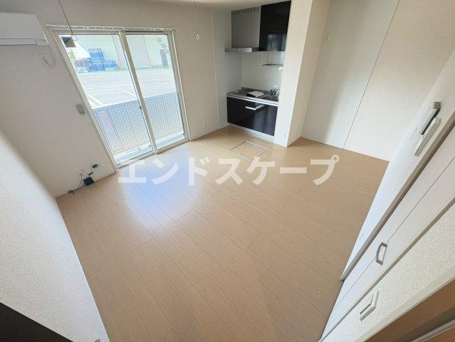 サンライトレジデンス駒形の居間・リビング|高崎、前橋、伊勢崎エリアのお部屋探しはエンドスケープまで！お客様の理想お聞かせ下さい♪